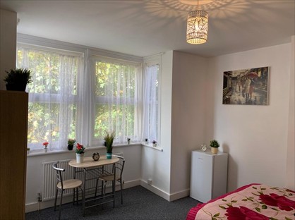 Room in a Shared Flat, The Ridgeway, EN2