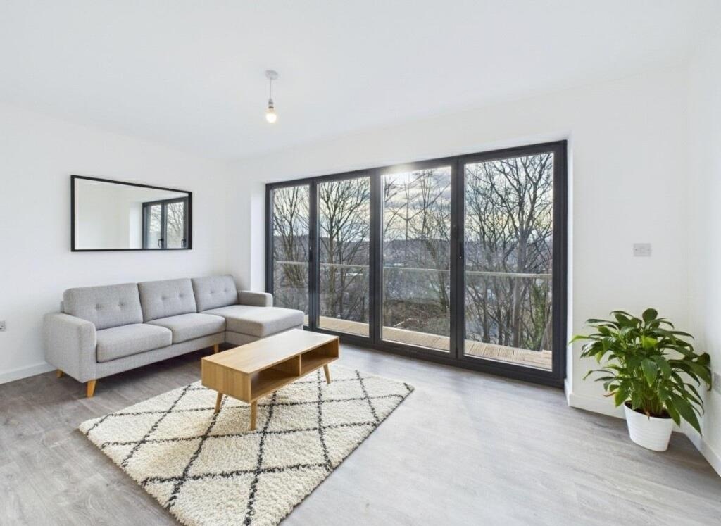 Additional image 3 of 3 Bed Semi-Detached House, Derbyshire Lane, S8, N1 7GU