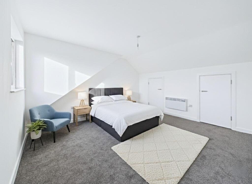 Additional image 5 of 3 Bed Semi-Detached House, Derbyshire Lane, S8, N1 7GU