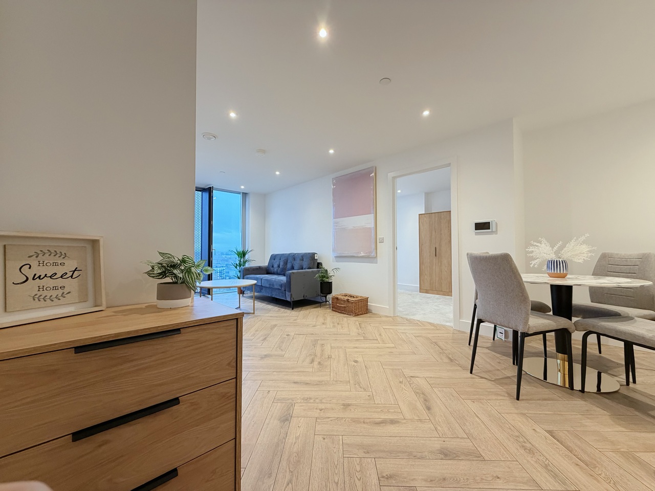 Additional image 6 of 2 Bed Flat, Port Street, M1, N1 7GU