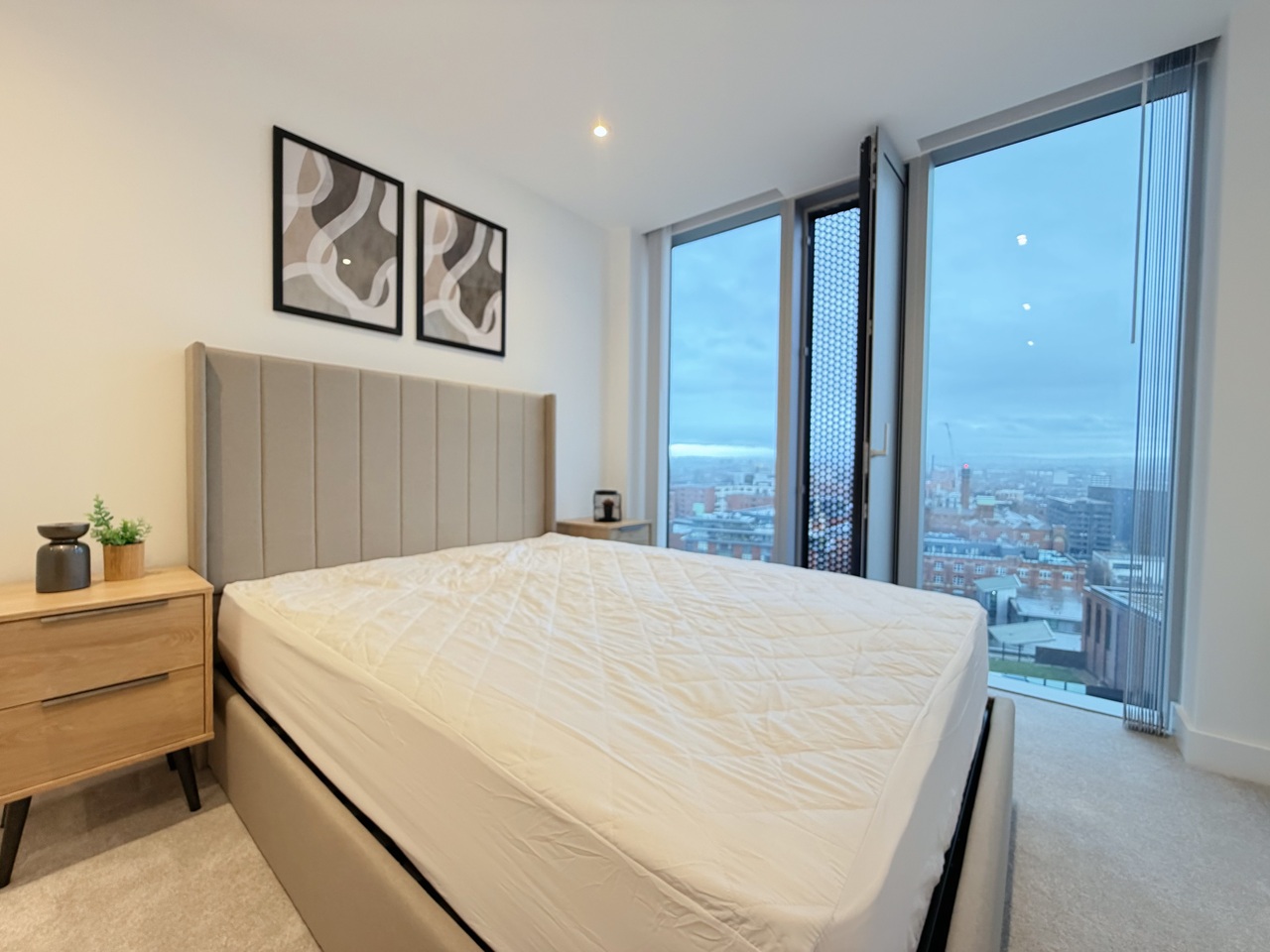 Additional image 11 of 2 Bed Flat, Port Street, M1, N1 7GU