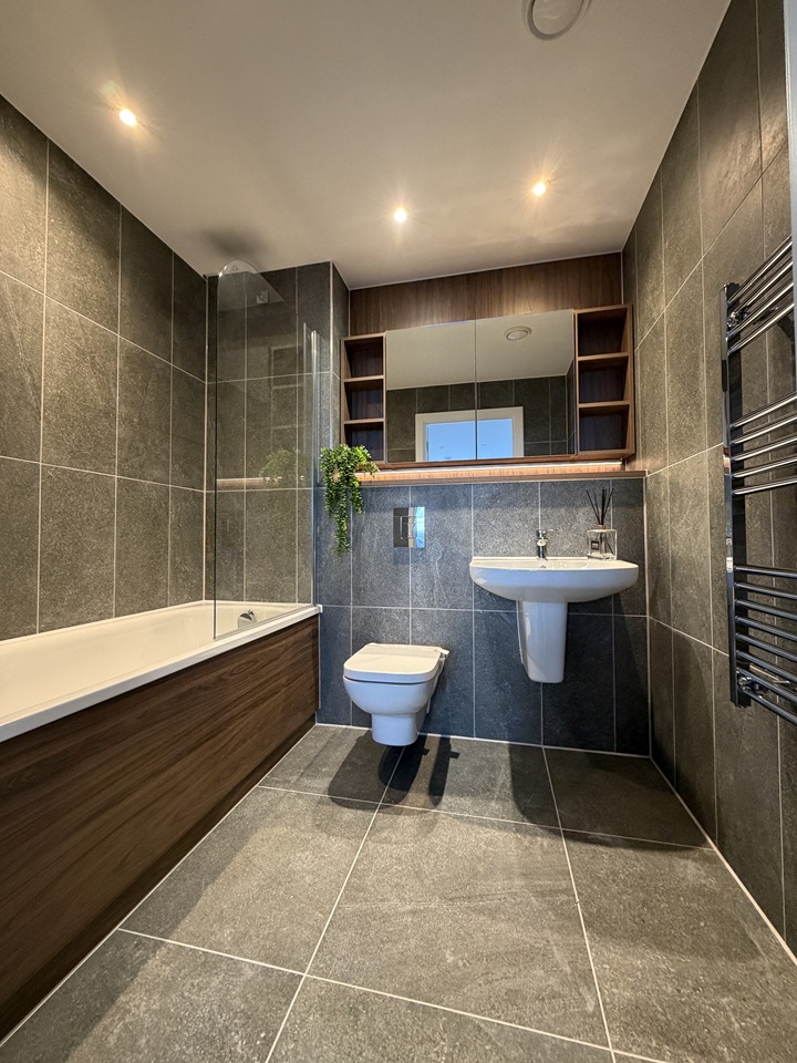 Additional image 12 of 2 Bed Flat, Port Street, M1, N1 7GU