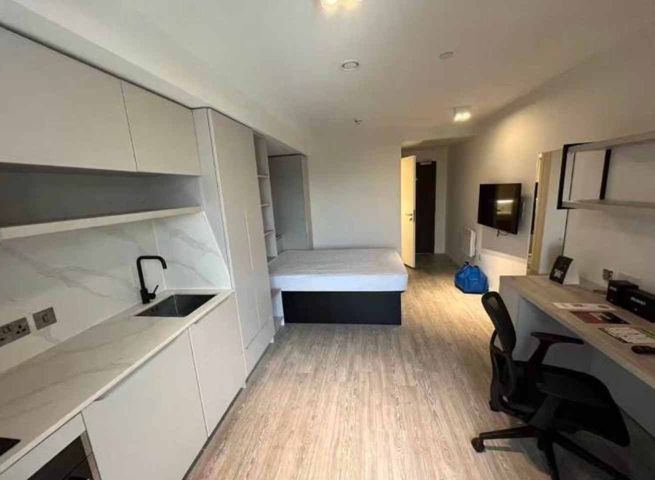 Additional image 2 of Studio Flat, Bruce St, BT2, N1 7GU