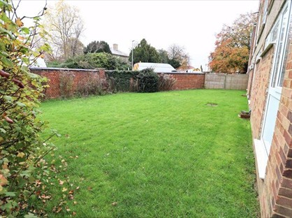 2 Bed Maisonette, St Margarets Court, MK2