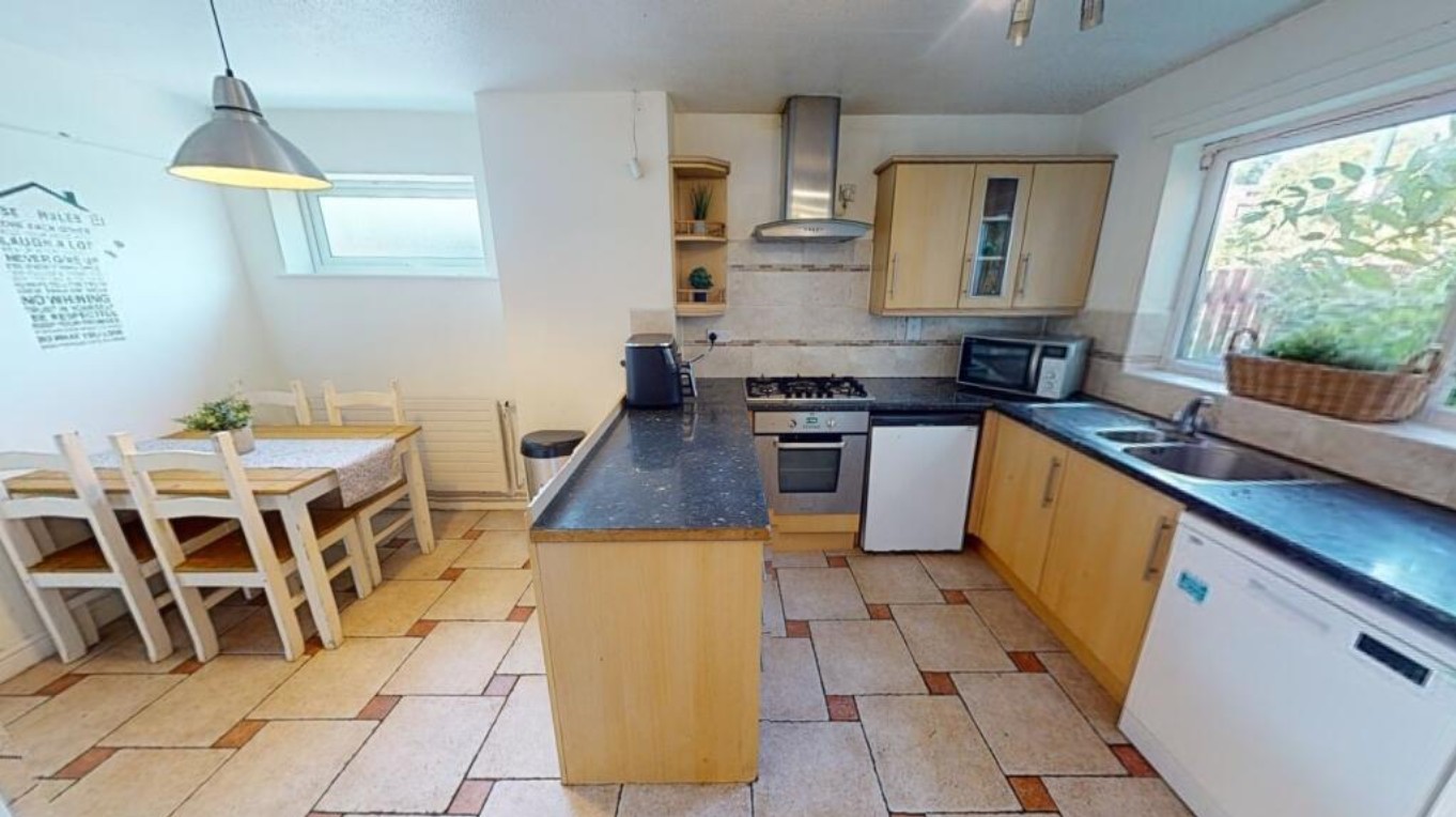 Additional image 8 of 4 Bed Semi-Detached House, Harlaxton Walk, NG3, N1 7GU