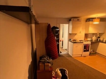 1 Bed Flat, Pickwick Court, TF11