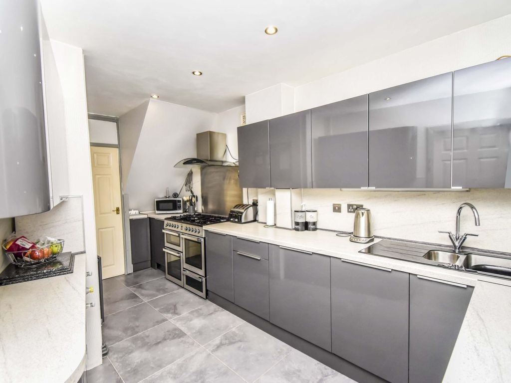 Additional image 7 of 3 Bed Semi-Detached House, Mayors Croft, CV4, N1 7GU