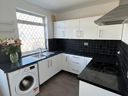 2 Bed Terraced House, Elsworth Street, LS12