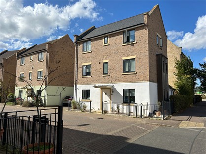 6 Bed Detached House, Iceni Way, CB4