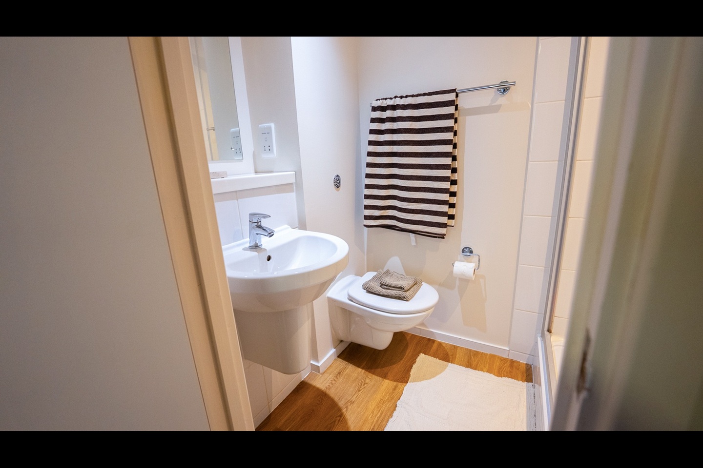 Additional image 9 of Studio Flat, Pearl Works, S1, N1 7GU