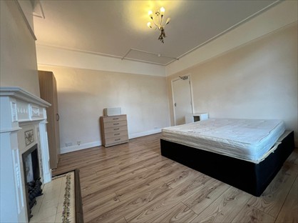 Room in a Shared House, Newquay Road, SE6