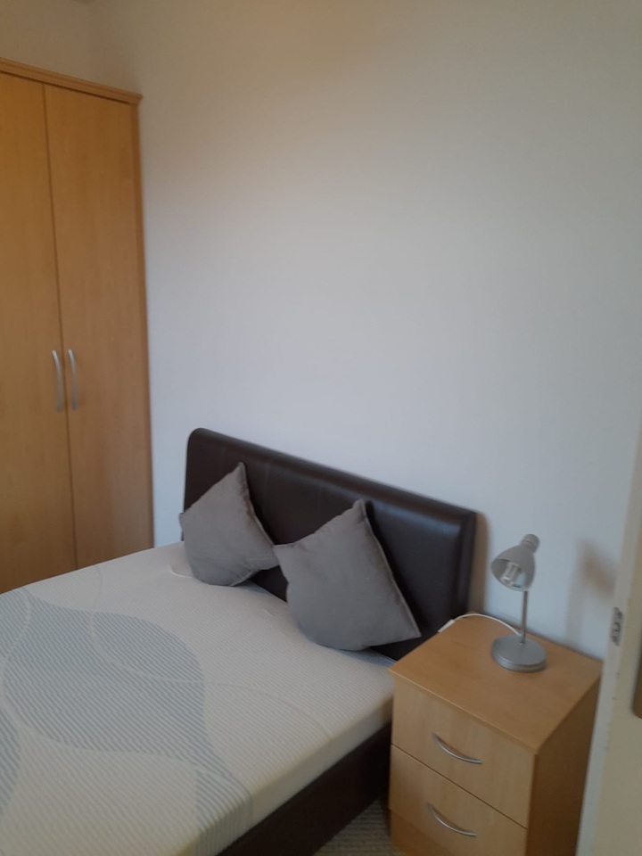 Additional image 5 of Studio Flat, Mcilroys Building, RG1, N1 7GU