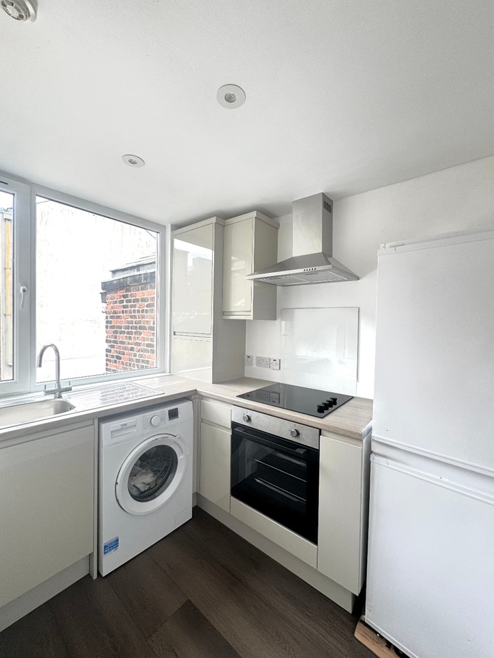 2 Bed Flat, Henry Street, L1, N1 7GU