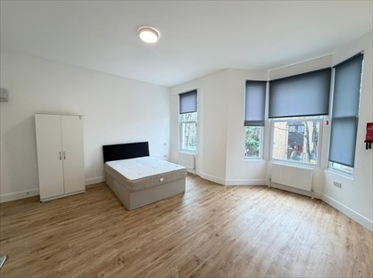 Studio Flat, Pownall Gardens, TW3