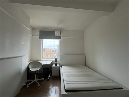 Room in a Shared Flat, Bolton Crescent, SE5