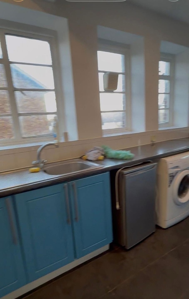 2 Bed Flat, Dorchester Court, SE24, N1 7GU