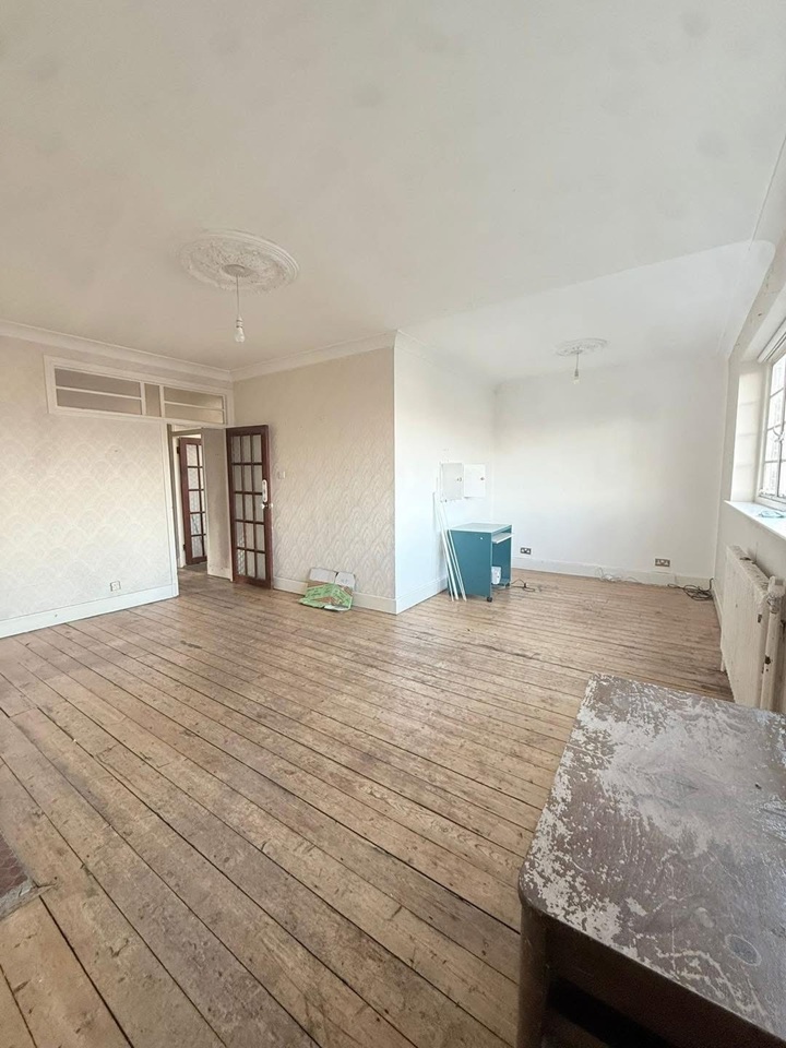 Additional image 8 of 2 Bed Flat, Dorchester Court, SE24, N1 7GU