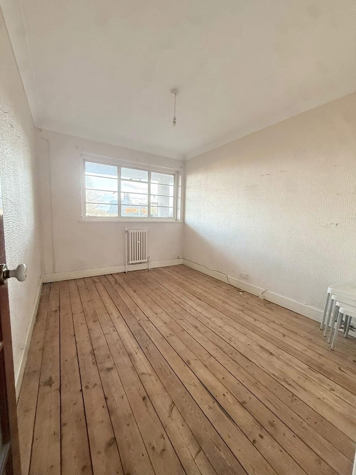 Additional image 10 of 2 Bed Flat, Dorchester Court, SE24, N1 7GU