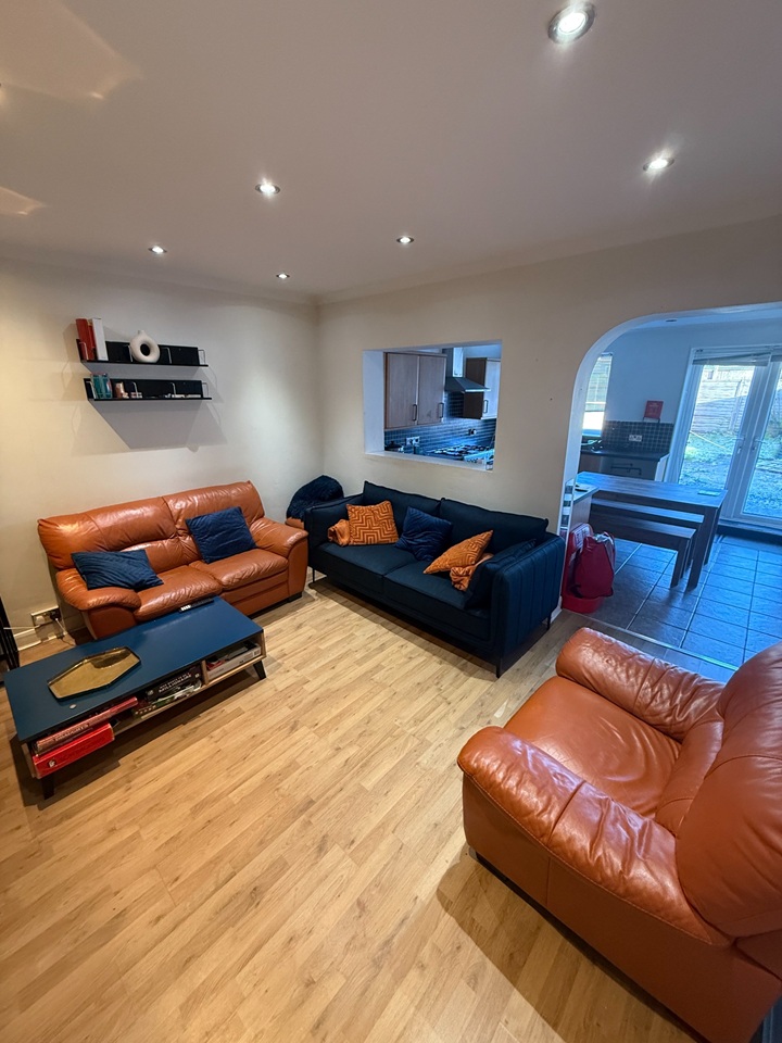 Additional image 3 of 5 Bed Semi-Detached House, Mitchell Avenue, CV4, N1 7GU