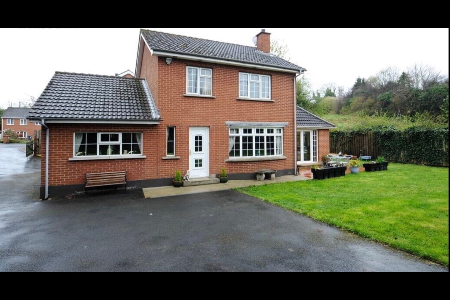 4 Bed Detached House, Berkley Court, BT8, N1 7GU