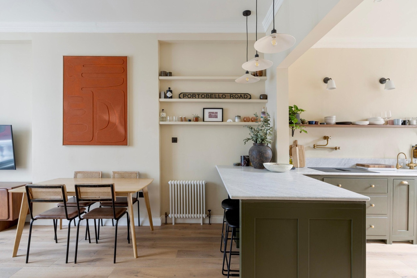 4 Bed Flat, St Stephen's Gardens, W2 photo 5