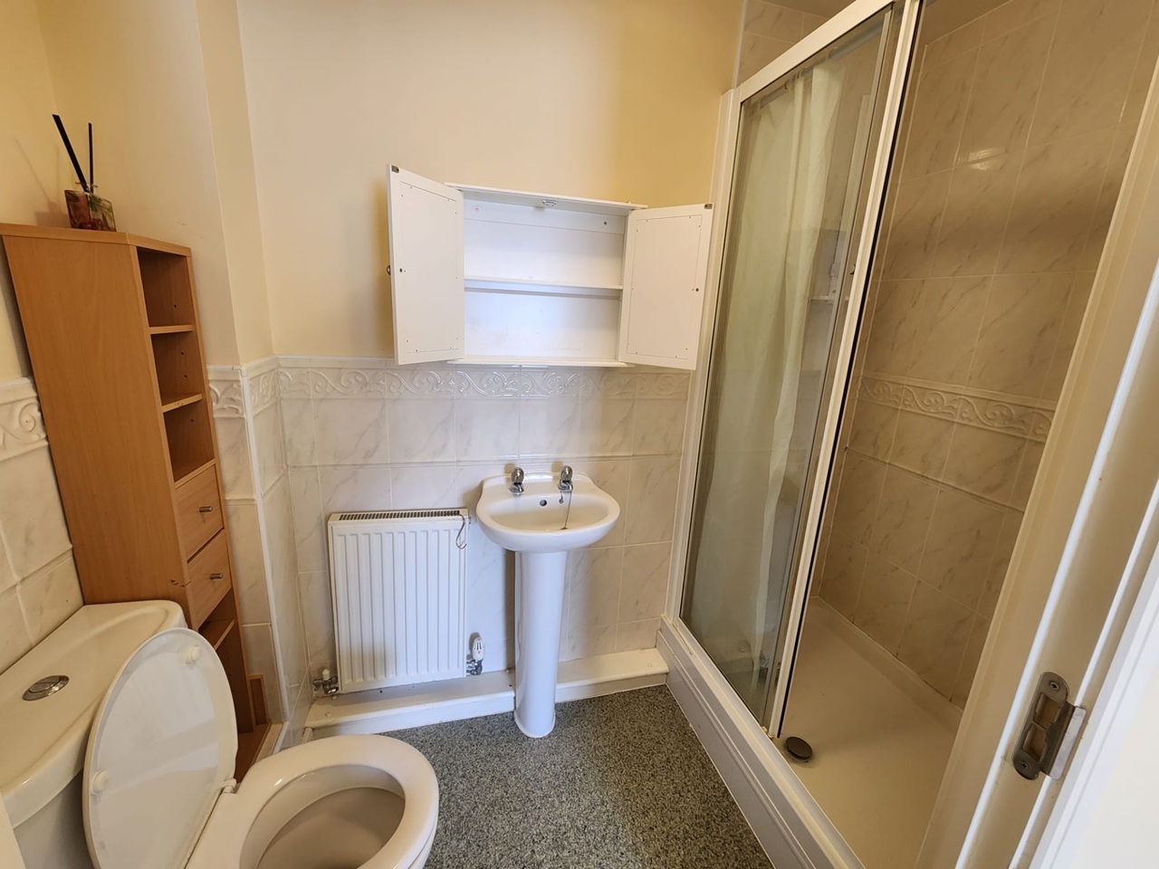 Northfield, Birmingham - 2 Bed Flat, Austin House, B31 - To Rent Now ...