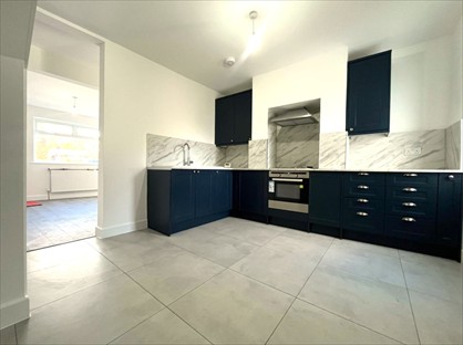 3 Bed Terraced House, Wainscott Road, ME2