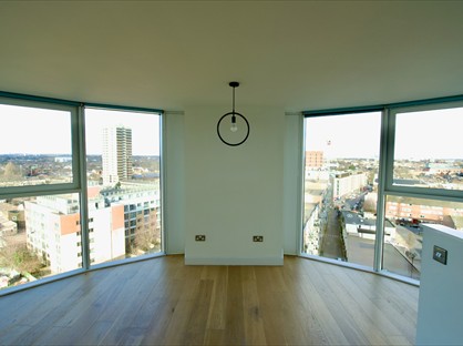 2 Bed Flat, Angel Lane, E15