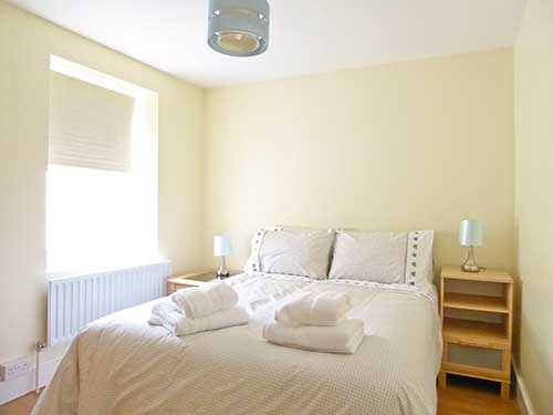 3 Bed Semi-Detached House, Guildford Road, BN1, N1 7GU