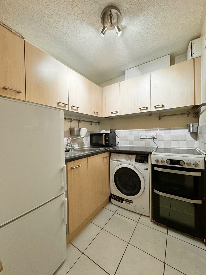 Additional image 6 of Studio Flat, Draper Court, BS5, N1 7GU