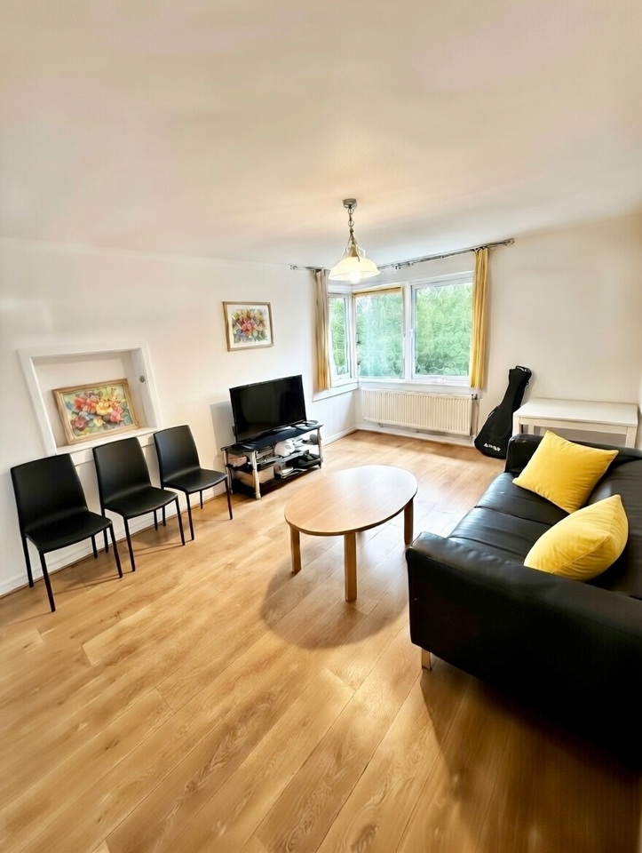 2 Bed Flat, Brightmore Drive, S3, N1 7GU