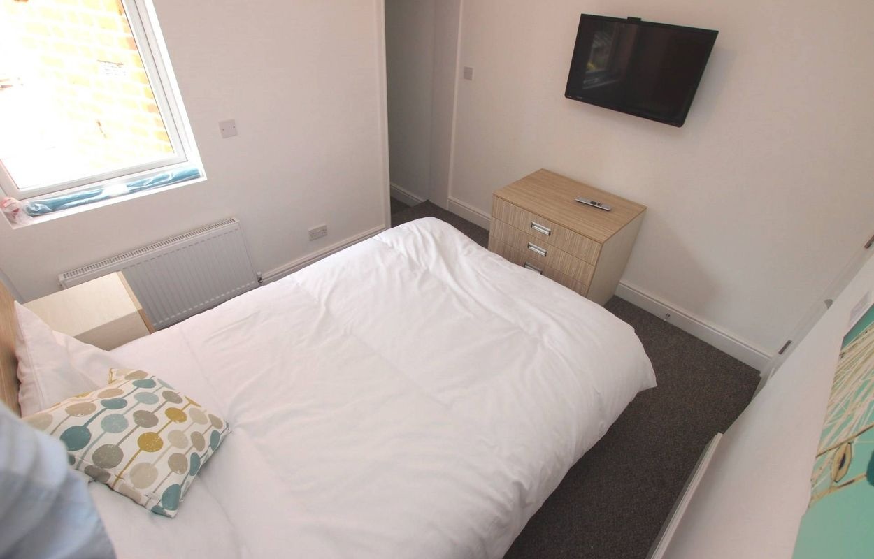 Additional image 2 of Room in a Shared House, Priory Avenue, RG4, N1 7GU