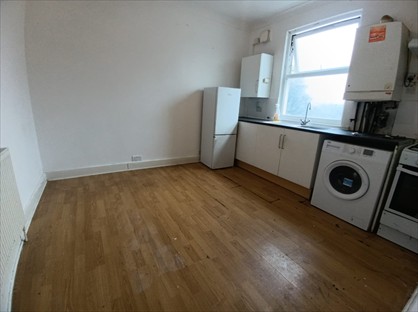 2 Bed Flat, Leigh Road, E6