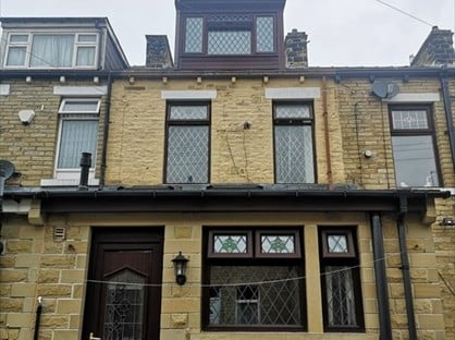 4 Bed Terraced House, Stanmore Place, BD7