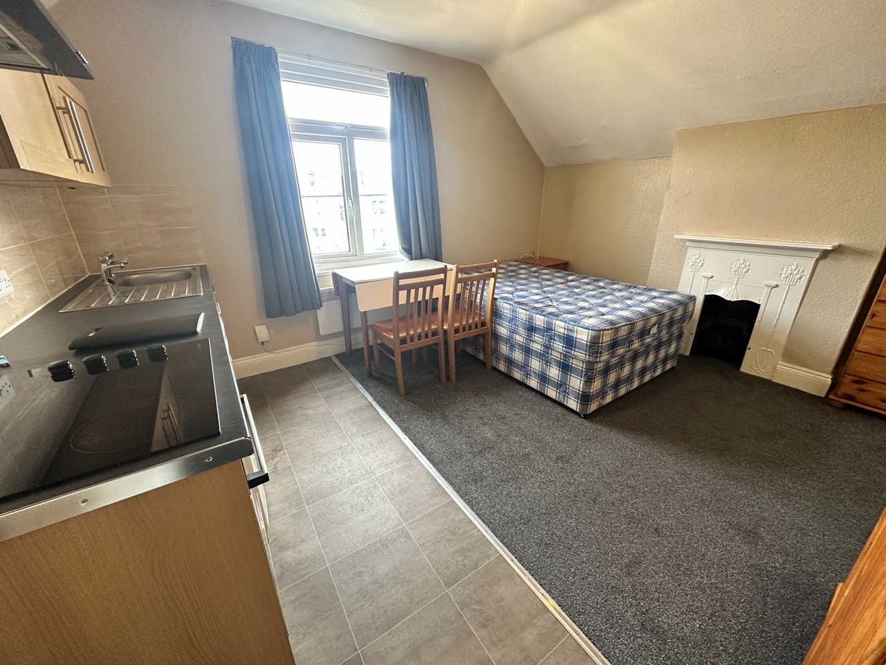 Bedsit, Manor Park, BS6, N1 7GU
