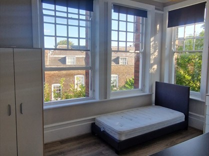 Studio Flat, Linden Mansions, N6