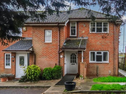 1 Bed Maisonette, Chapel Meadow, HP23