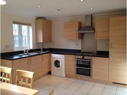 3 Bed Terraced House, Beanacre Road, SN12