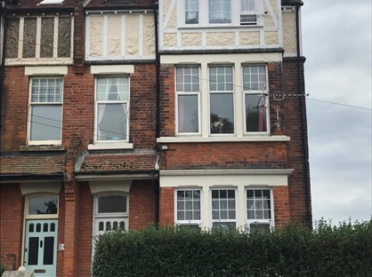 1 Bed Flat, Mickleburgh Hill, CT6