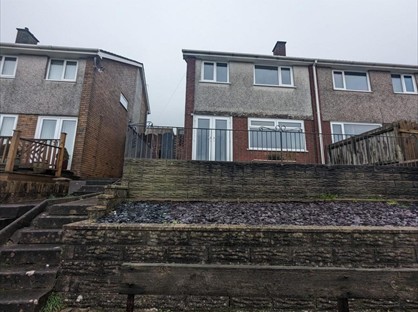 3 Bed Semi-Detached House, Dol Las, SA12