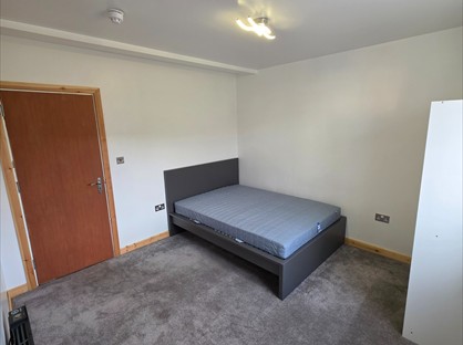 2 Bed Flat, Eccles New Road, M5