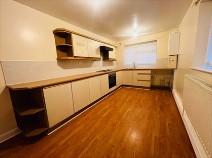 Studio Flat, Trenholme Avenue, BD6