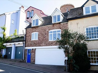2 Bed End Terrace, Wye St, HR9