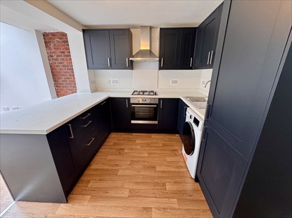 4 Bed Terraced House, Waterside, MK6