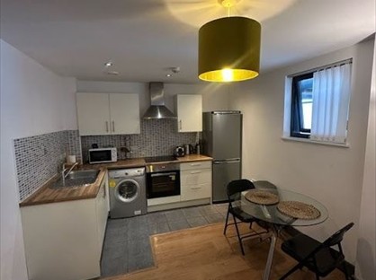 2 Bed Detached House, Duke St, L1