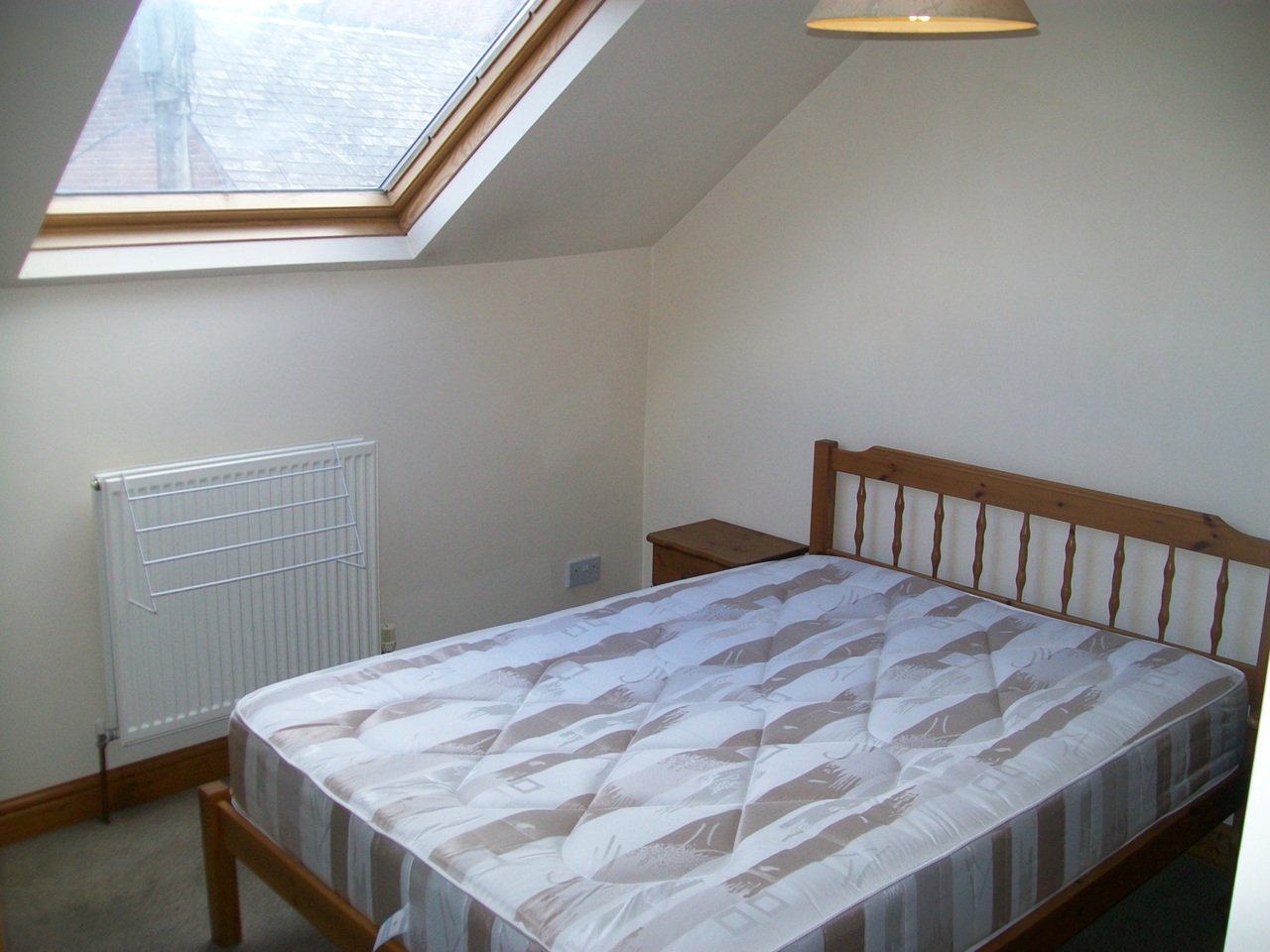 2 Bed Terraced House, Jarrow Rd, S11, N1 7GU