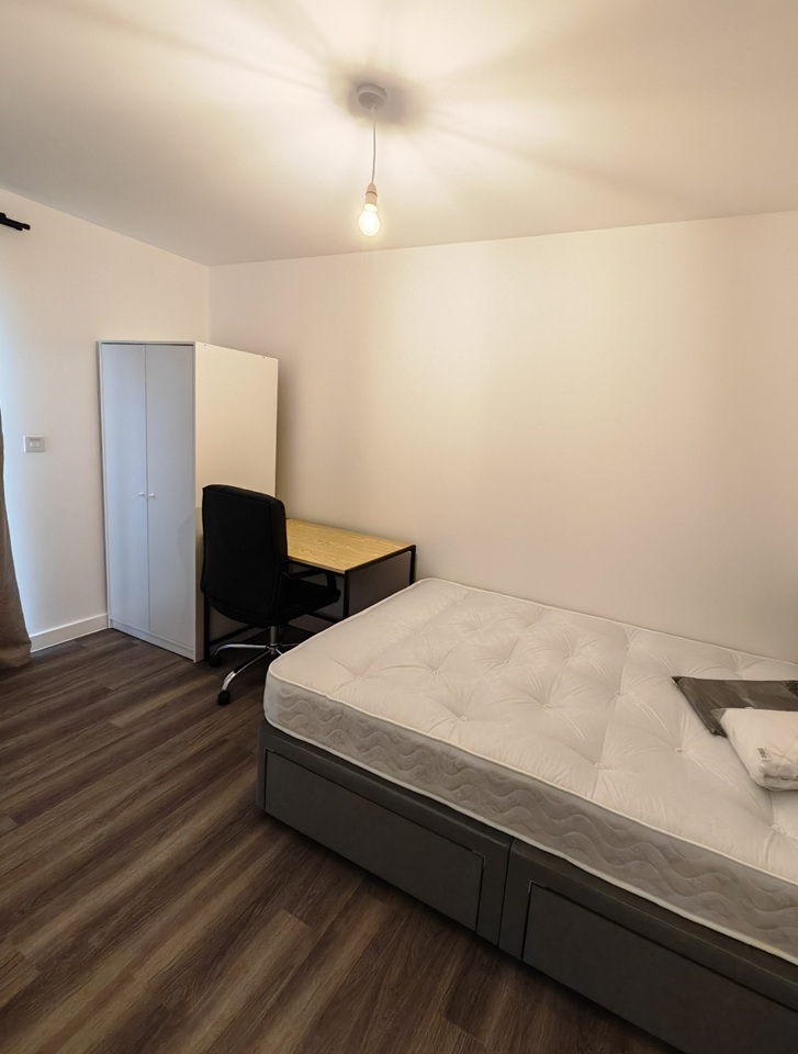 Additional image 2 of Room in a Shared House, Golledge Crescent, BS34, N1 7GU