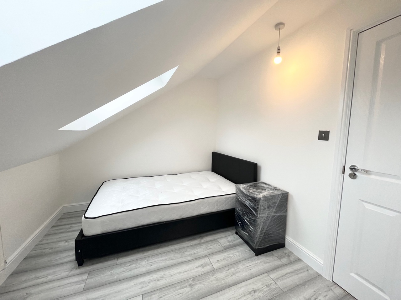 Additional image 5 of 2 Bed Flat, Winchester Avenue, LE3, N1 7GU