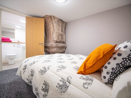 Studio Flat, St Cyprians, L7