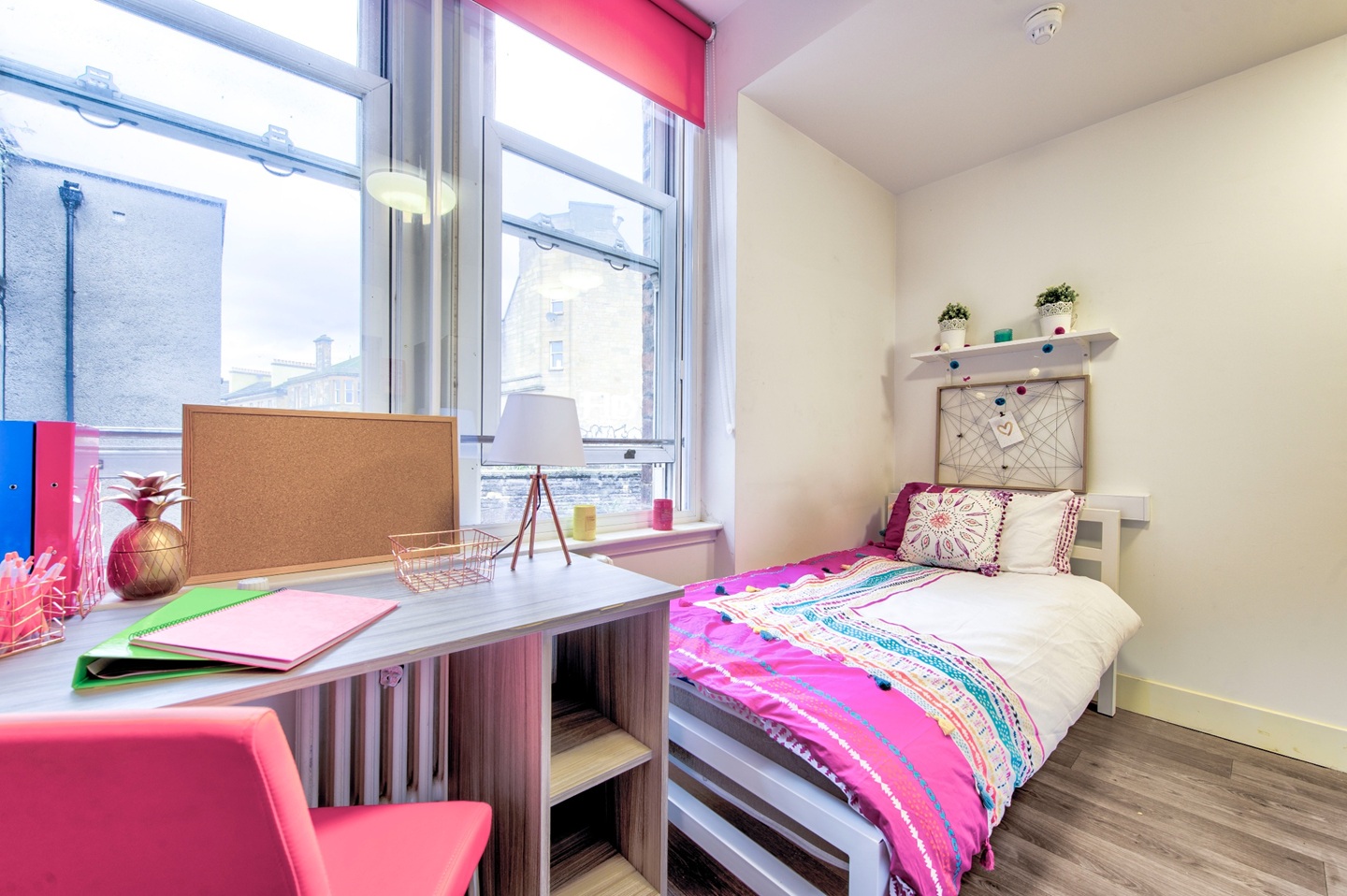 Studio Flat, St Andrews Street, G1, N1 7GU